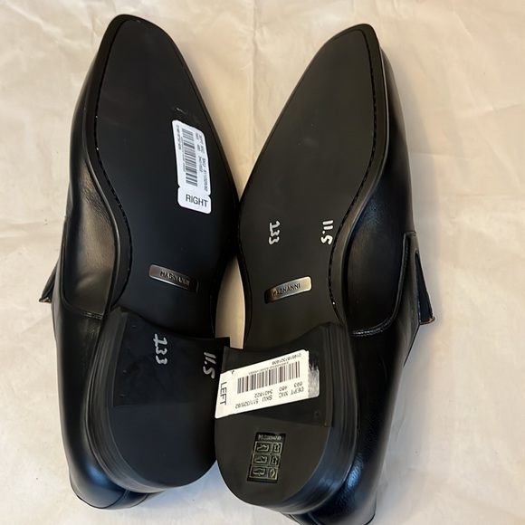 Magnanni Men's Fabricio Leather Slip-Ons - Picture 10 of 10